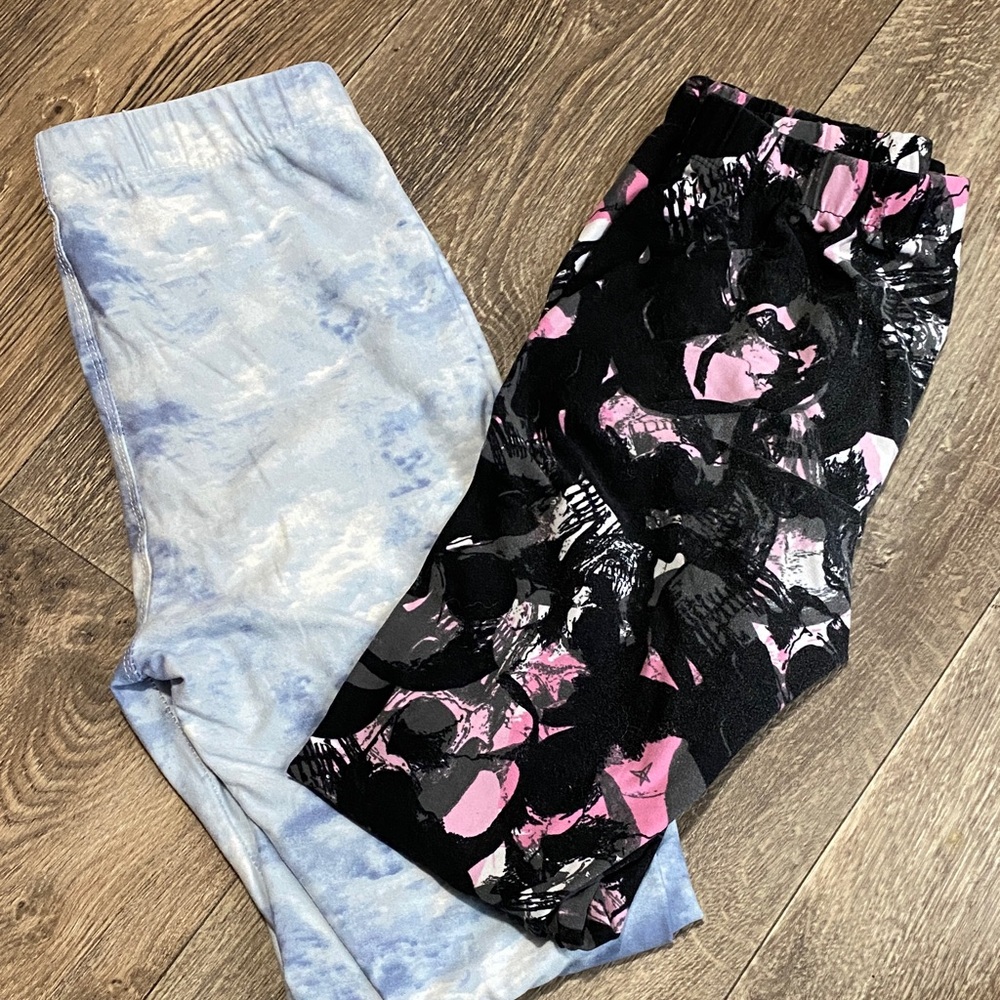 2 small womens leggings